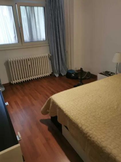 Apartament cu 2 camere semidecomandat, mobilat în P-ța Muncii