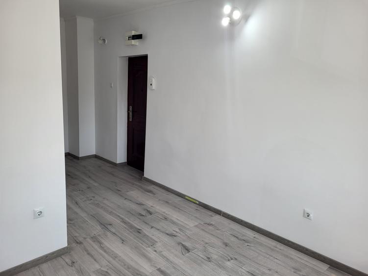 Apartament 1 cameră de vânzare  - 2