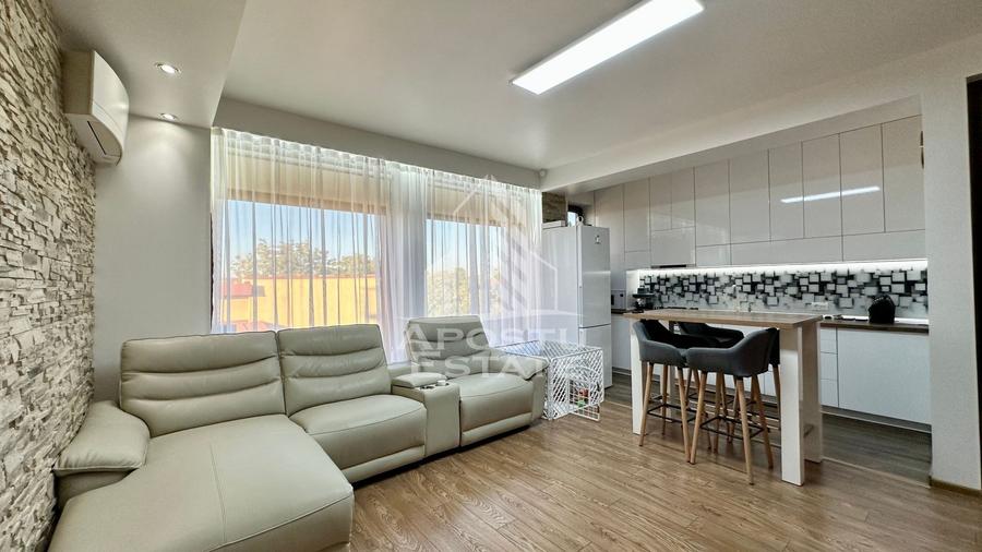Apartament cu 3 camere decomandat, mobilat în Mehala
