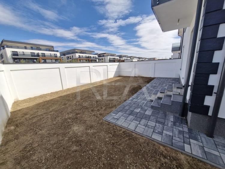 Duplex compus din doua case la 1,3 kilometri de statia de metrou Nicolae Teclu - 29