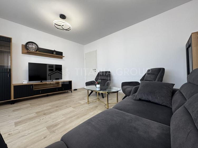 Prima inchiriere - apartament 3 camere decomandat, 2 băi, parcare, boxă, Coresi - 2