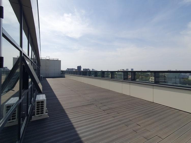 Birou, de 360 mp, în P-ța Muncii