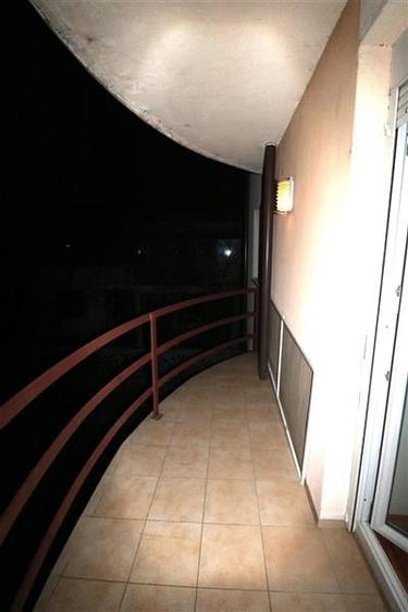 Apartament 3 camere, curte privata cu piscina in Dumbravita - 9