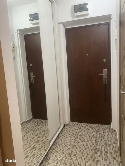 Garsoniera de inchiriat zona Titan 295 - 4