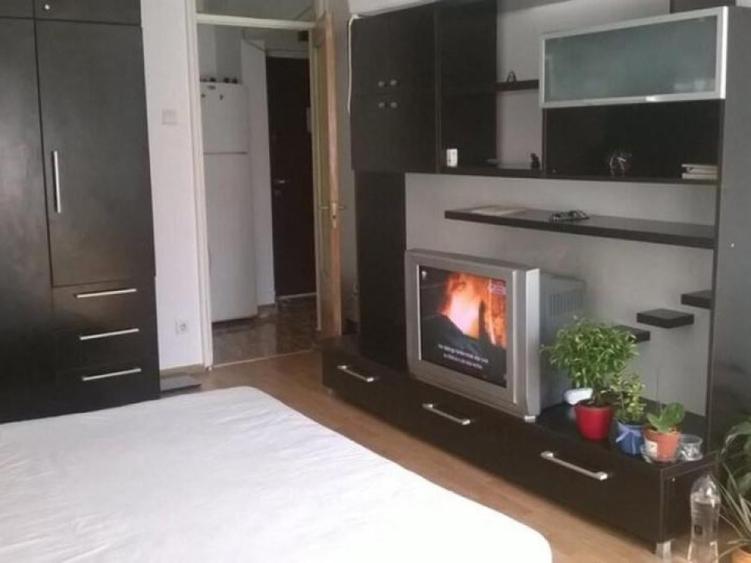 Garsoniera dec. Cimitirul Armenesc 10 min. metrou Iancului - 2