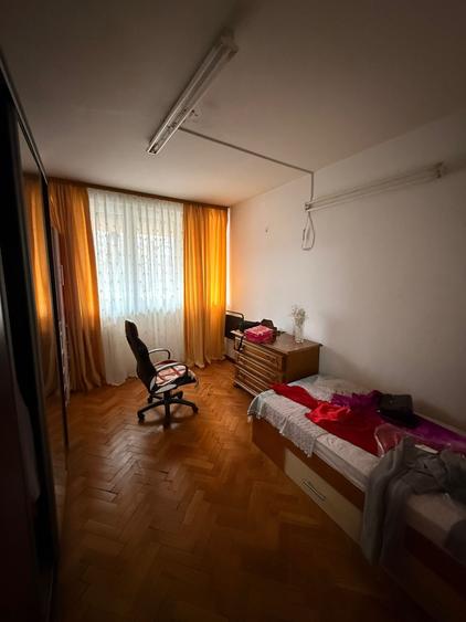 PARCUL CIRCULUUI-STR. JUDETULUI, BD. LACUL TEI - 11