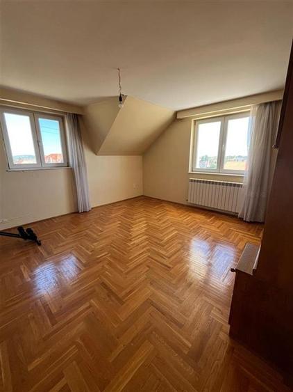 RECO Vila cu 14 camere si 3000 mp teren -Sanmartin - 7