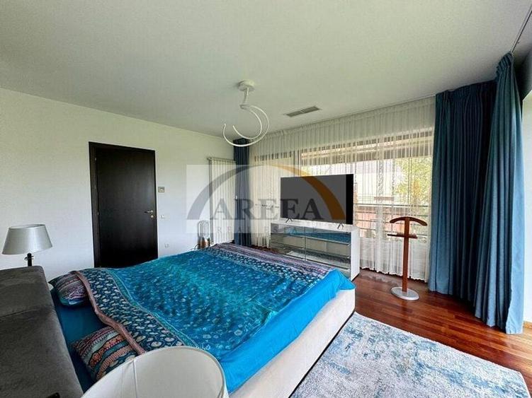 Vila lux de vanzare in cel mai dorit complex din Erou Iancu Nicolae-locatie rara - 14