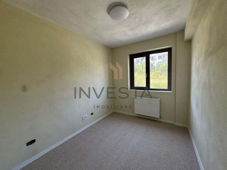 Apartament cu 3 camere semidecomandat, mobilat în Borhanci