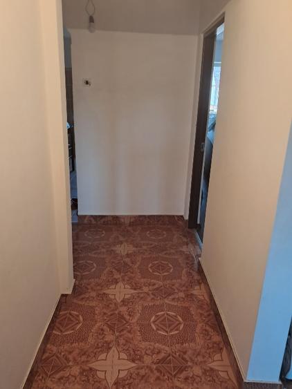 Apartament cu 3 camere decomandat în Iscroni
