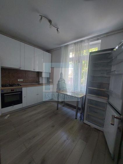 Garsonieră decomandată -zona Spital Județean - 2