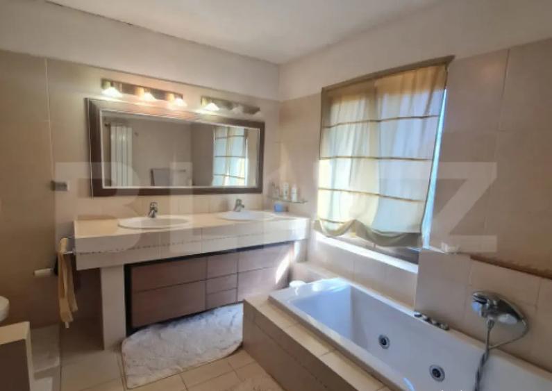 Casa individuala cu 4 camere, 520 mp de teren, zona cu acces - 3