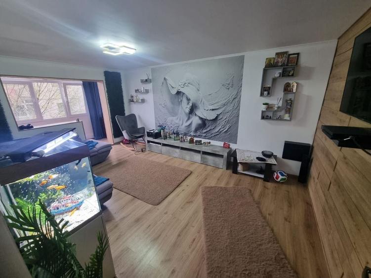 Aurel vlaicu-apartament 4 camere decomandat - 1