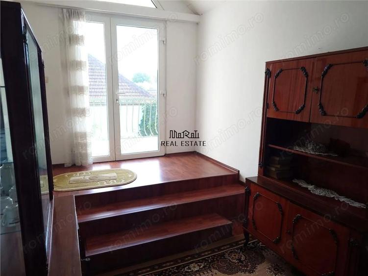 Casa P+M cu teren generos si loturi suplimentare in Baia de Cris - 10