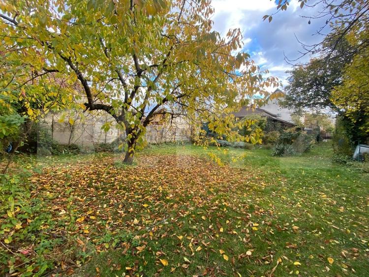 Casa spatioasa cu garaj si curte, 495 mp, in Gheorgheni - 1
