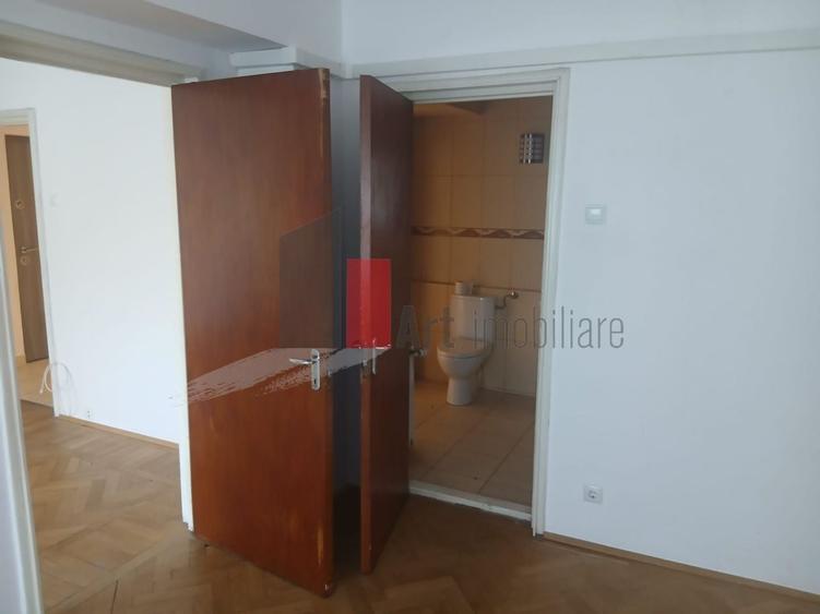 3 Camere Universitate - Parcul Cismigiu - 4