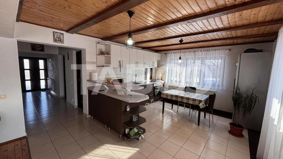 Casa deosebita de vanzare individuala zona Sura Mare 900 mp teren - 3