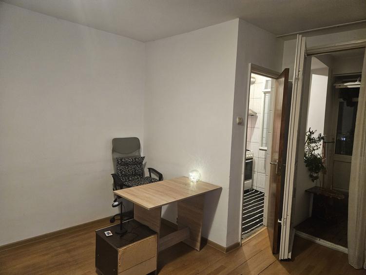 Garsoniera de inchiriat sector 3 , Parc Titan - 2