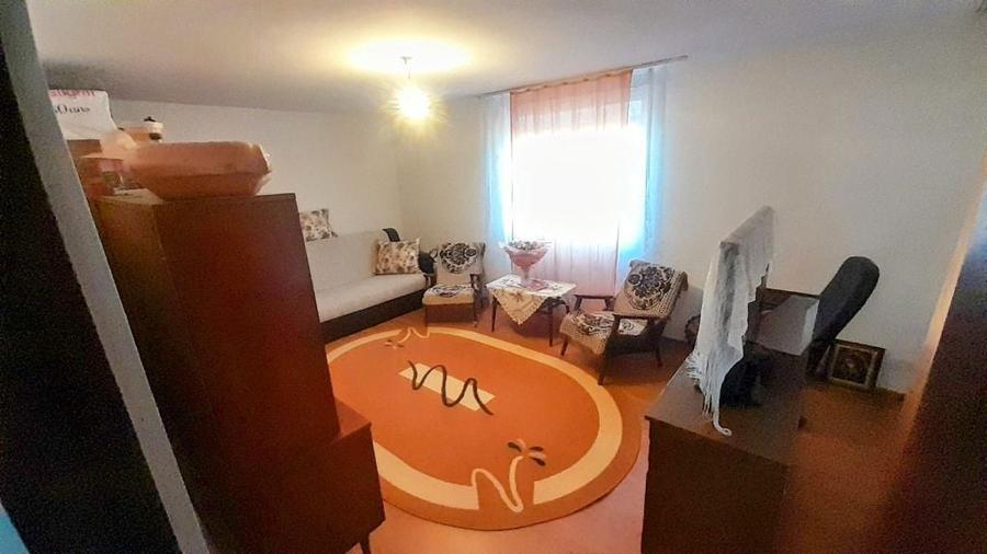 Casa la tara Complet utilata si Mobilata - 1