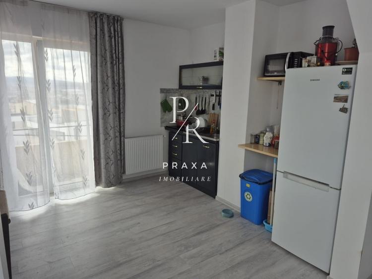 Dupex de vanzare transformat in 2 apartamente zona Metro! - 14