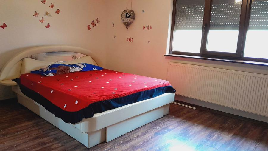 Inchiriez apartament modern Piata Mare - 2