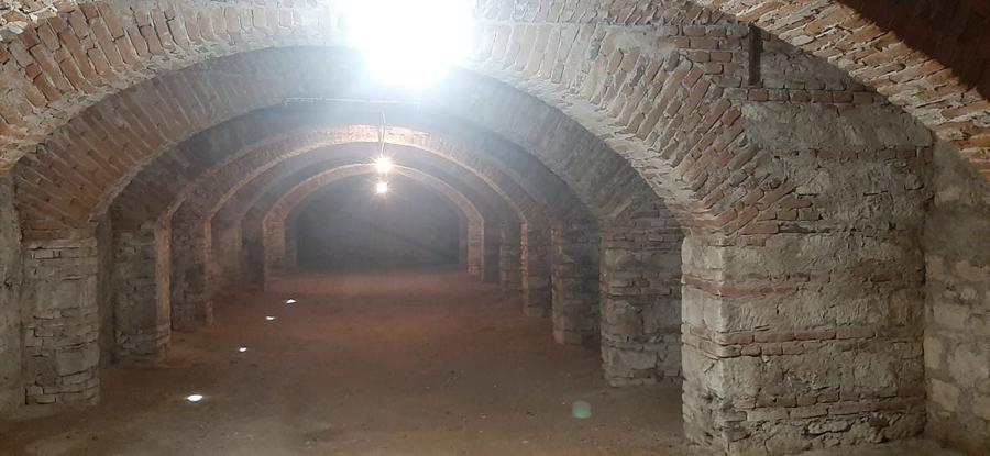 Vand Casa Spatiu Comercial cu crama - 6