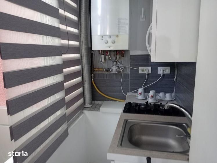 Vand garsoniera Ultracentral Piatra Neamt 37.000 piata 22 Decembrie - 8