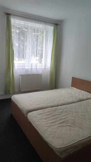 Inchiriez apartament cu 2 camere, cartier Vasia, disponibil de la 1.04 - 8