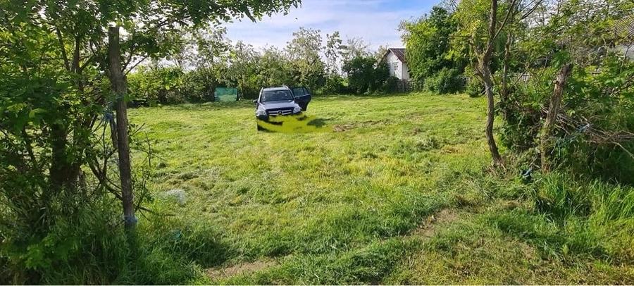 Teren de 849 mp, în Central