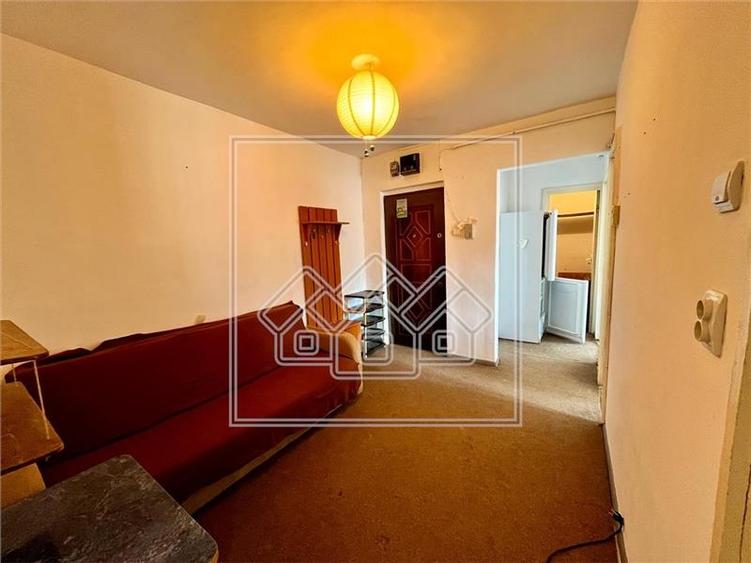 Apartament de vanzare in Sibiu - 2 camere - bloc cu lift - 2