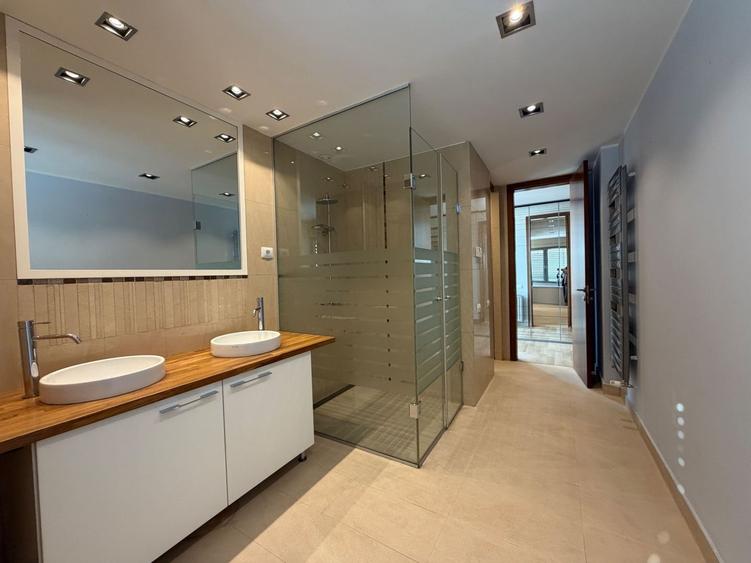 Apartament impresionant cu vedere catre lac, piscina comuna, finisaje premium - 3