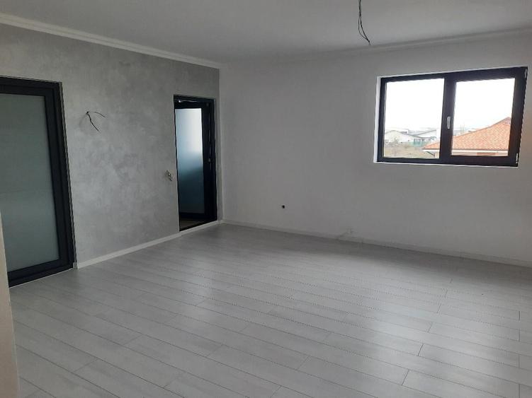 FARA COMISIOANE casa P+M cu 5 camere mari 4 bai 3 dresinguri finisata LA CHEIE - 27