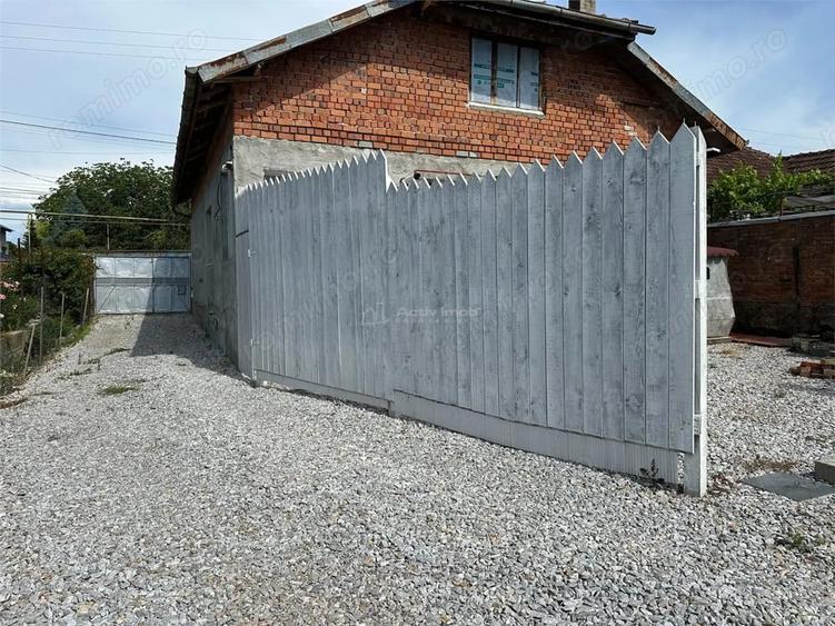 Casă cu Teren 1438 Mp în Central