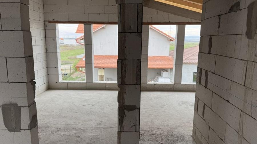 Casa individuala la rosul, 158 mp utili, 300 mp teren - 1