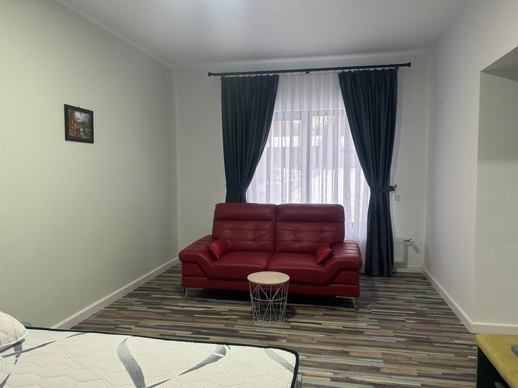 PENSIUNE-2025 , langa Riul MOlDOVA ,6 camere . totul nou , ECHIPATA COMPLET - 8