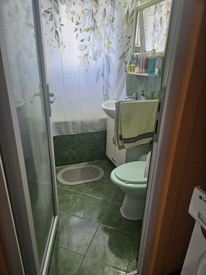 Apartament de vanzare 3 camere,cartier Republicii et.3 - 8