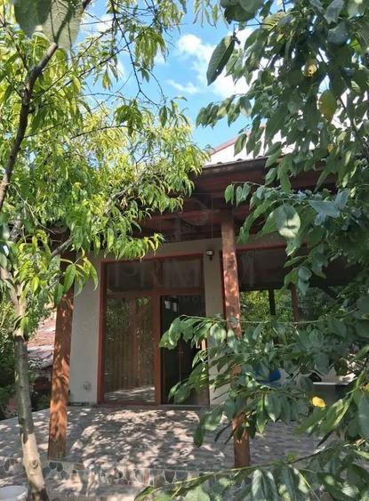 MEHALA - INDIVIDUALA - 5 CAM - 3 BAI - RENOVATA - CENTRALA - CURTE - 5