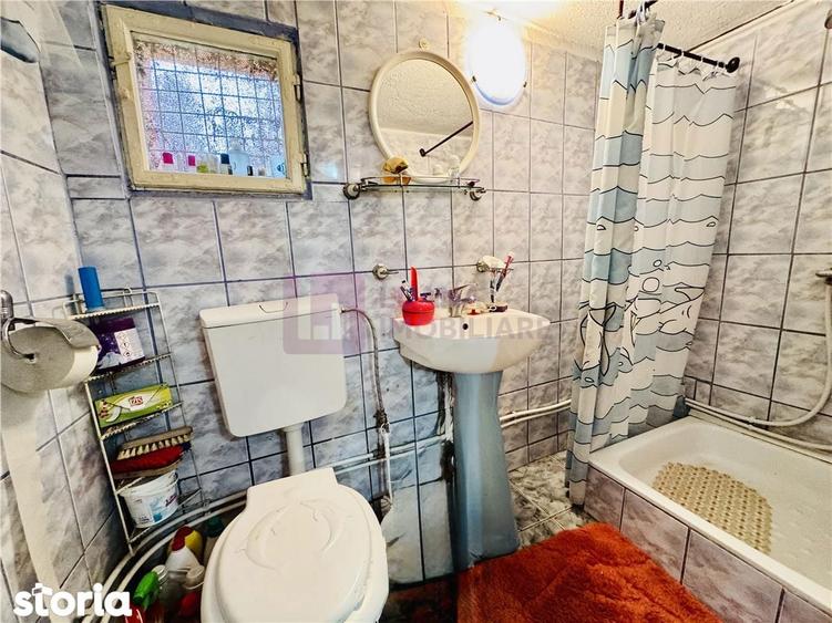 Casa individuala de vanzare in Nucet | Rosia | teren 747 mp | livada, - 12