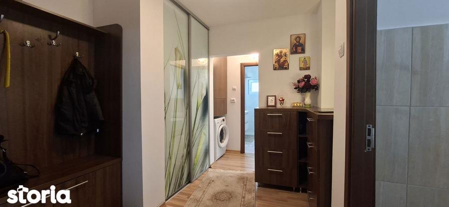 Apartament renovat complet, etaj 1 Str. Traian, langa Starea Civila - 3