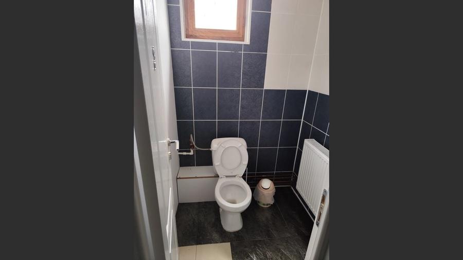 Spatiu parter de inchiriat  in Baicoi - 5