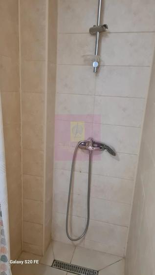 Casă cu 4 camere cu Teren 125 Mp în Valea Oltului