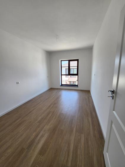 Duplex LA CHEIE limita sector 5-Bragadiru! - 13