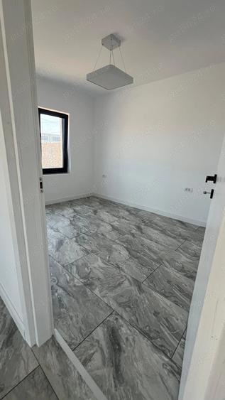 Inchiriez spatiu 50mp Otopeni - 2