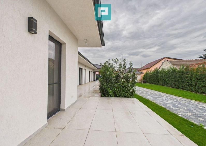 Re?edin?a Premium, 5 camere, teren 2400 mp - 13