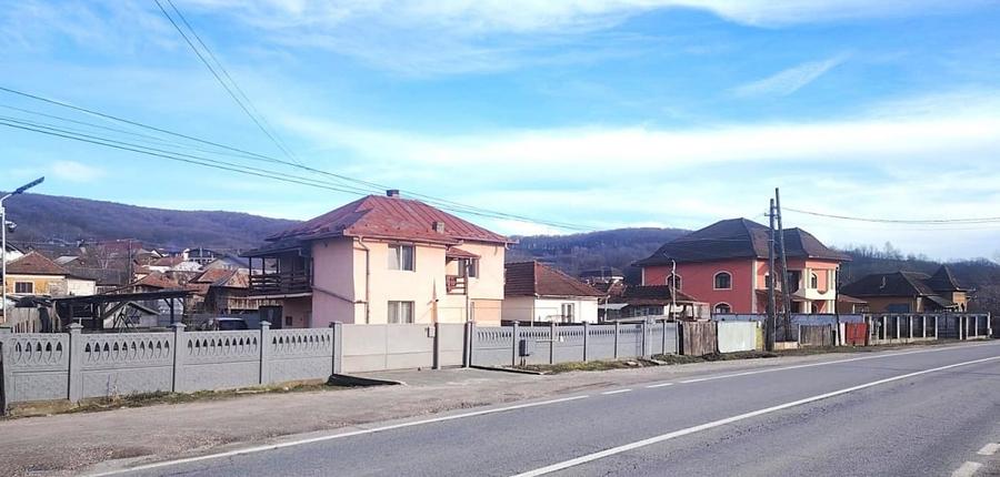 Teren de vanzare – oportunitate de investitie – DN67, Barsesti - 1