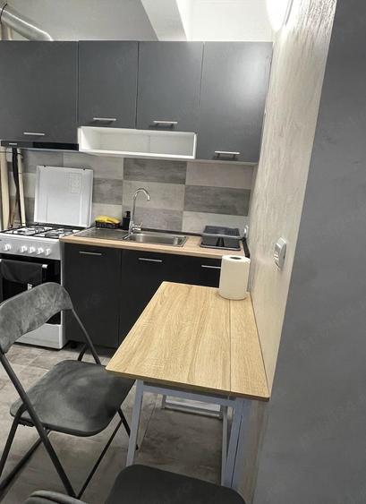Garsonieră decomandată în Ciupercenii Noi
