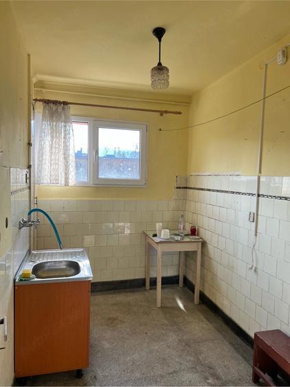 Apartament cu 2 camere semidecomandat în Astra