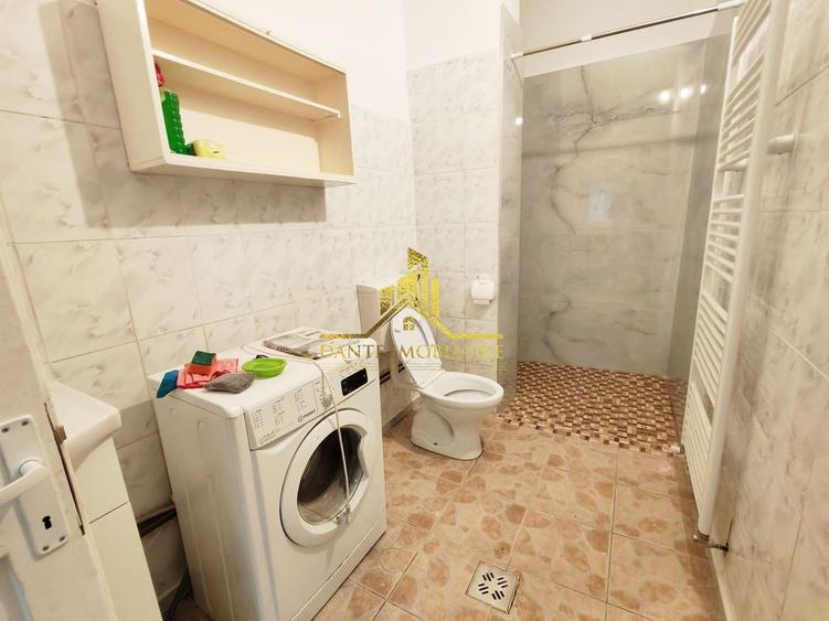 Apartament cu 3 camere decomandat, mobilat în Central