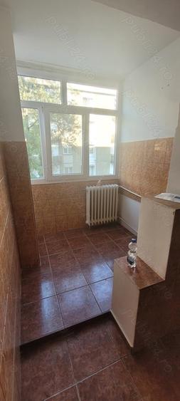 Garsonieră decomandată în Rogerius