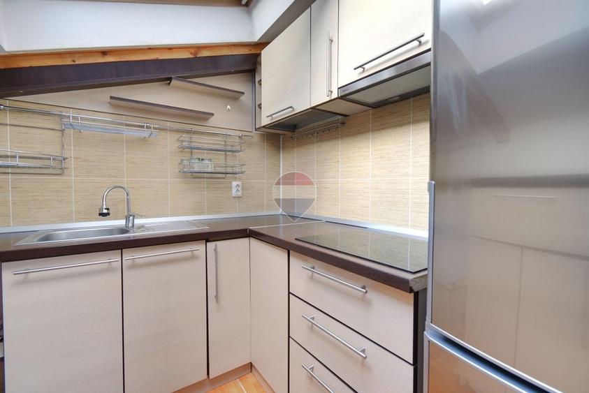 Apartament cu 2 camere semidecomandat în Florești